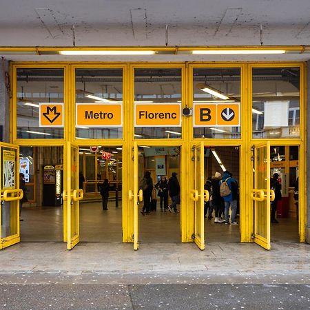 Stay2Gether Beige Nest - Metro Florenc Praag Buitenkant foto