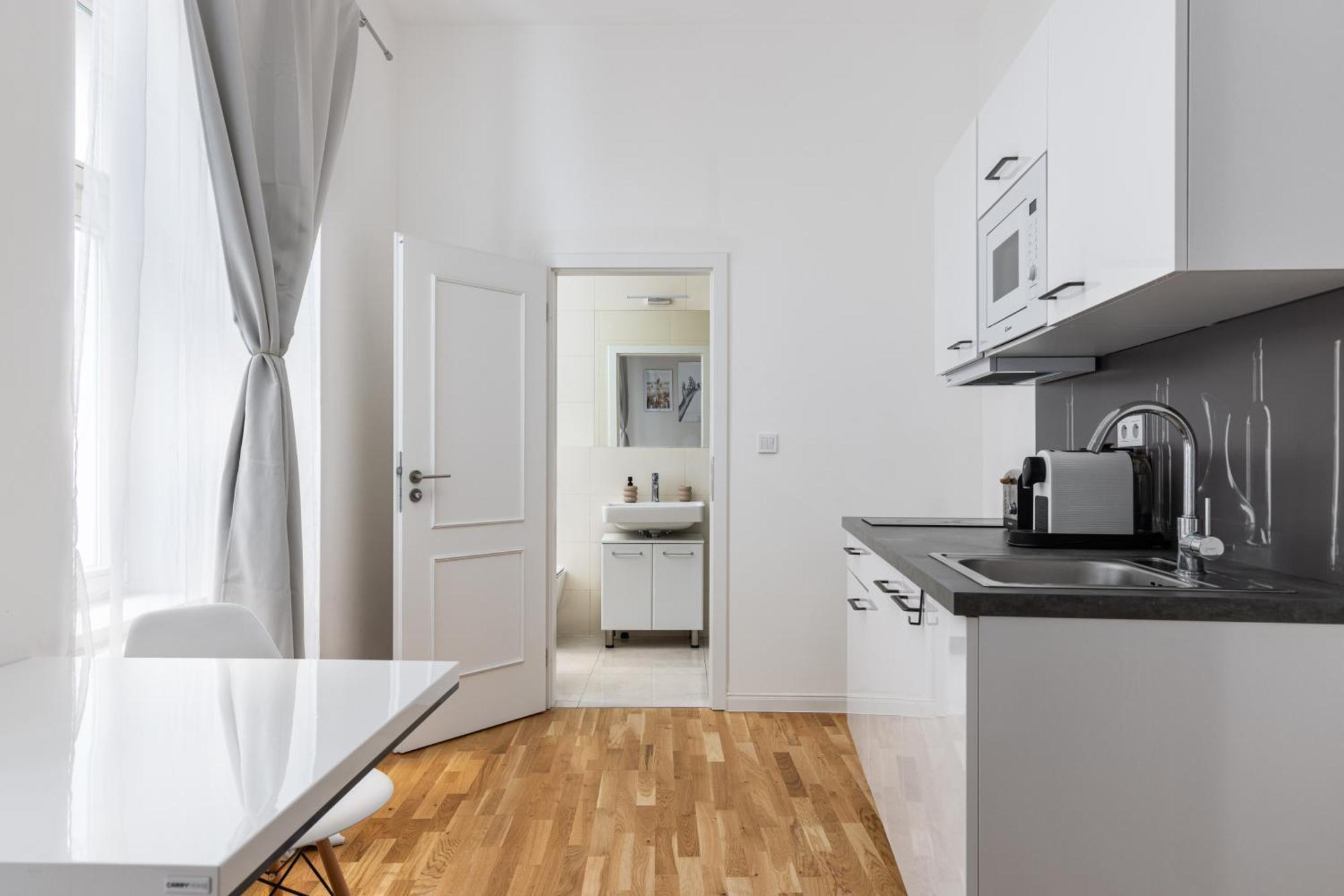 Stay2Gether Beige Nest - Metro Florenc Praag Buitenkant foto